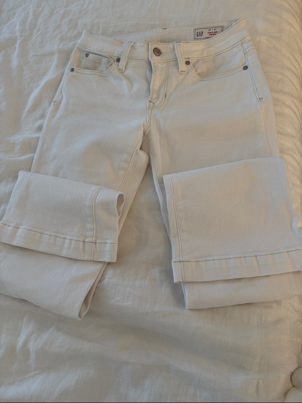GAP Women's Cream Straight-Leg Jeans